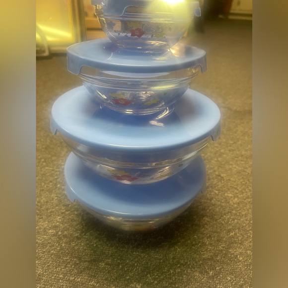 Durable heat resistant Glass bowls with Lids - Picture 3 of 4